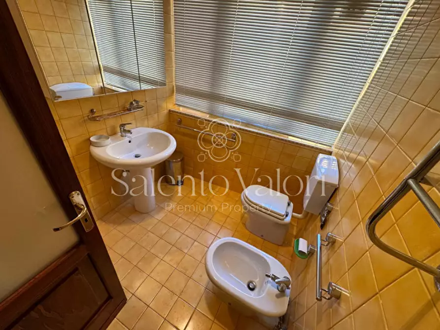 Immagine 22 di Attico in vendita  in Via Casa Savoia a Parabita