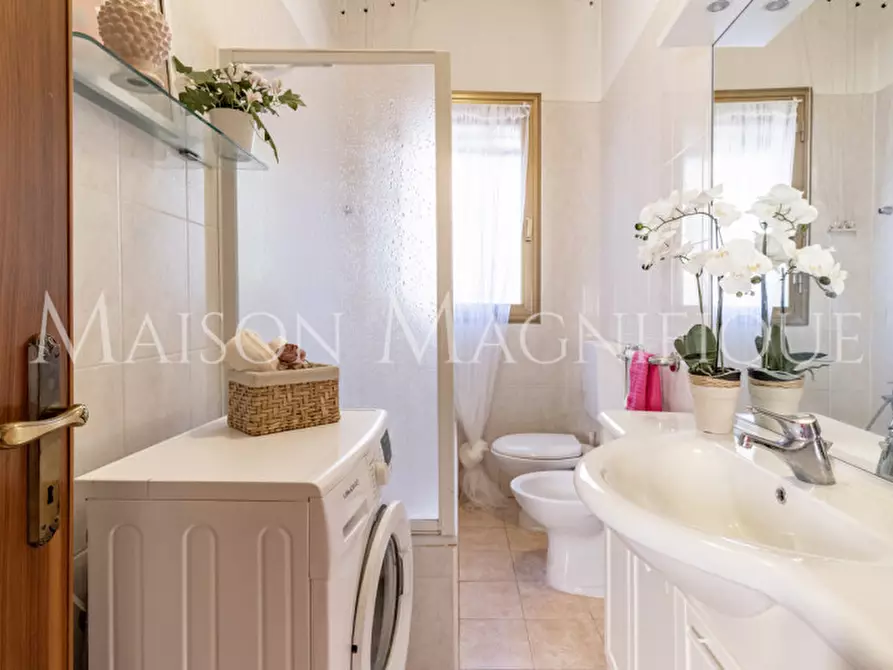 Immagine 17 di Appartamento in vendita  in Via Carrati 26 a Bologna