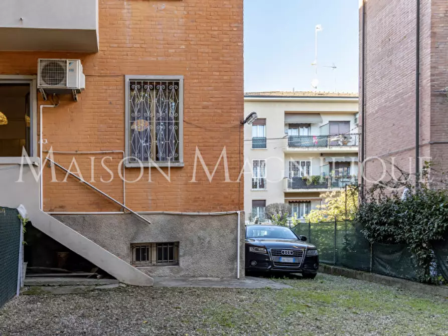 Immagine 25 di Appartamento in vendita  in Via Carrati 26 a Bologna