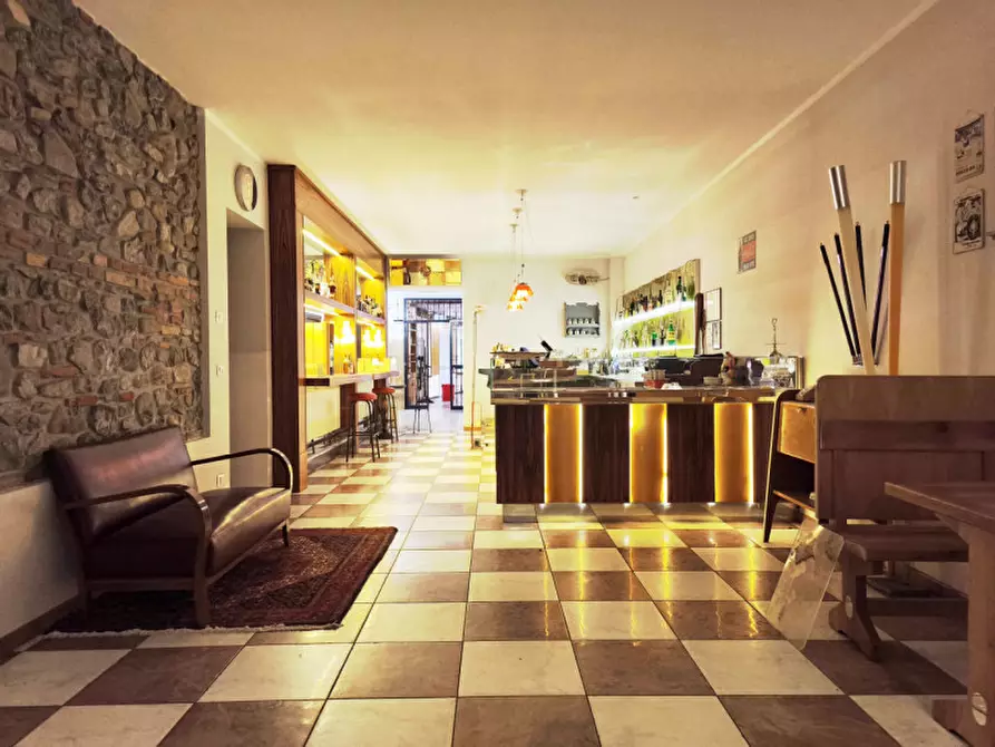 Immagine 3 di Attività commerciale in vendita  a Bologna