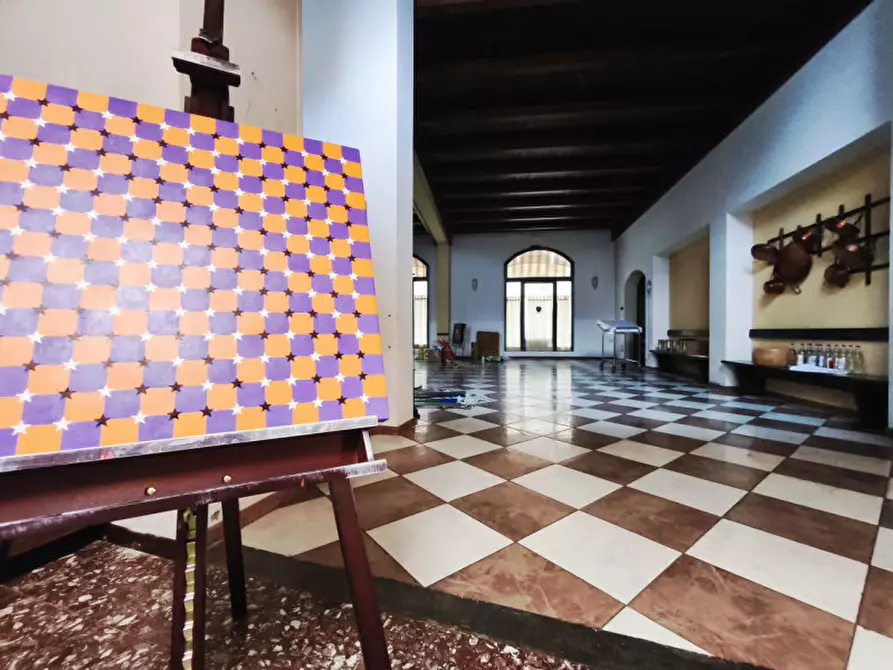 Immagine 13 di Attività commerciale in vendita  a Bologna