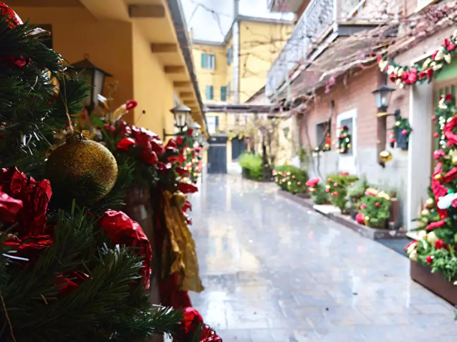 Immagine 28 di Attività commerciale in vendita  a Bologna