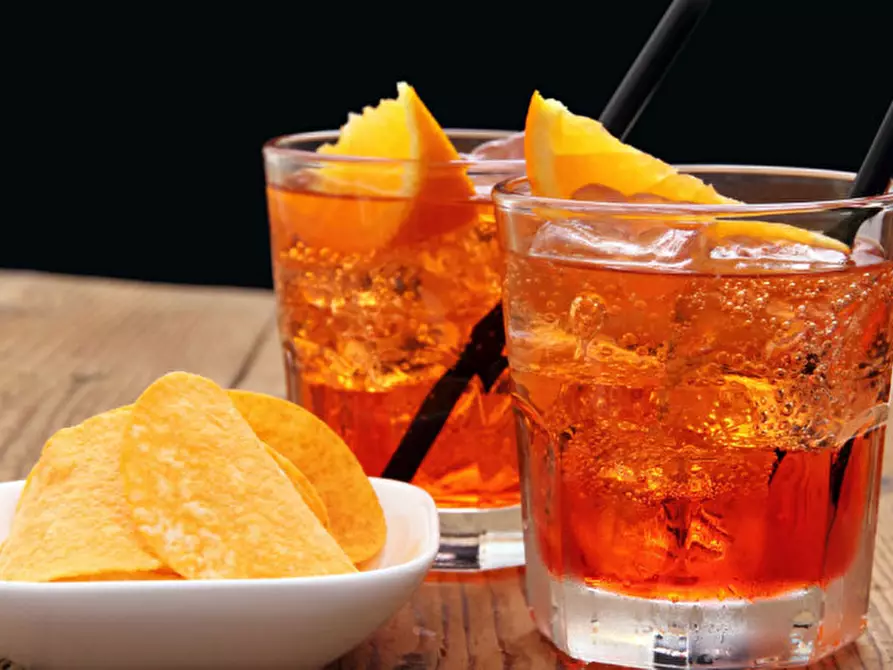 Immagine 1 di Attività commerciale in vendita  a Padova