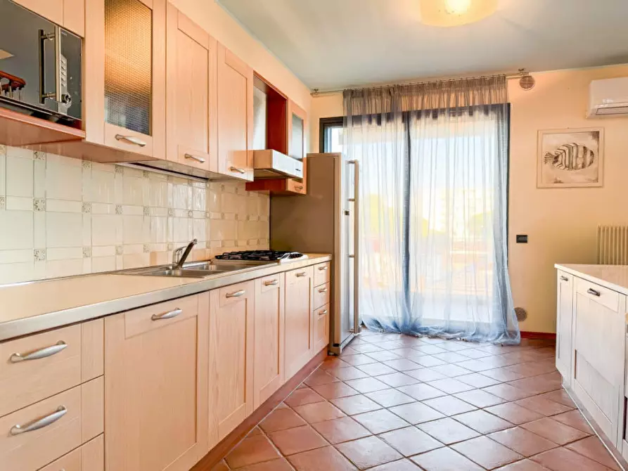 Immagine 3 di Appartamento in vendita  in Piazza Guglielmo Marconi a Jesolo