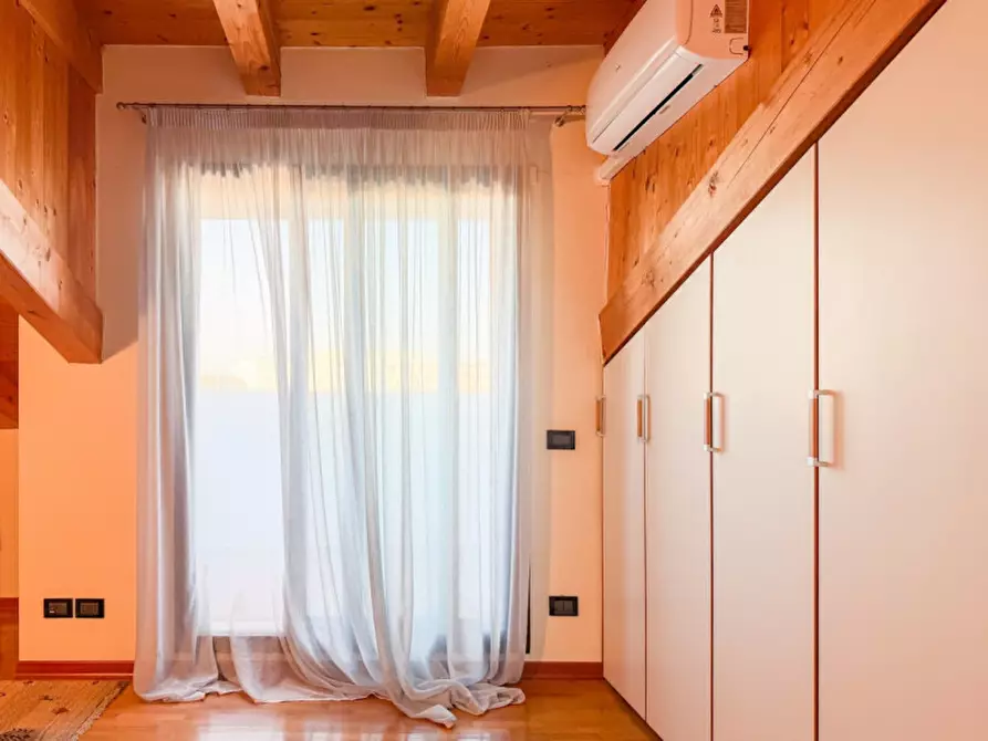 Immagine 21 di Appartamento in vendita  in Piazza Guglielmo Marconi a Jesolo