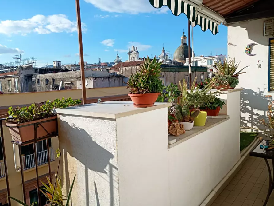 Immagine 28 di Appartamento in affitto  in via Duomo 191 a Napoli