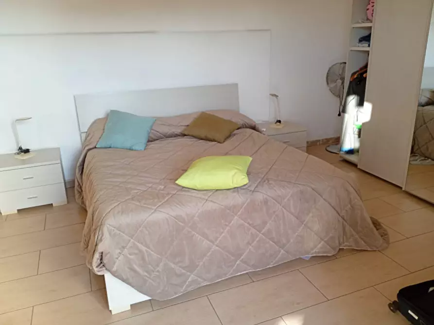 Immagine 29 di Appartamento in affitto  in via Duomo 191 a Napoli