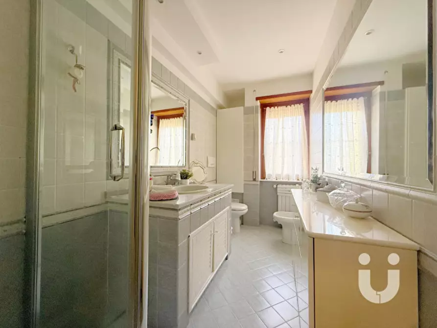 Immagine 9 di Appartamento in vendita  in Via Elio Vittorini a Roma