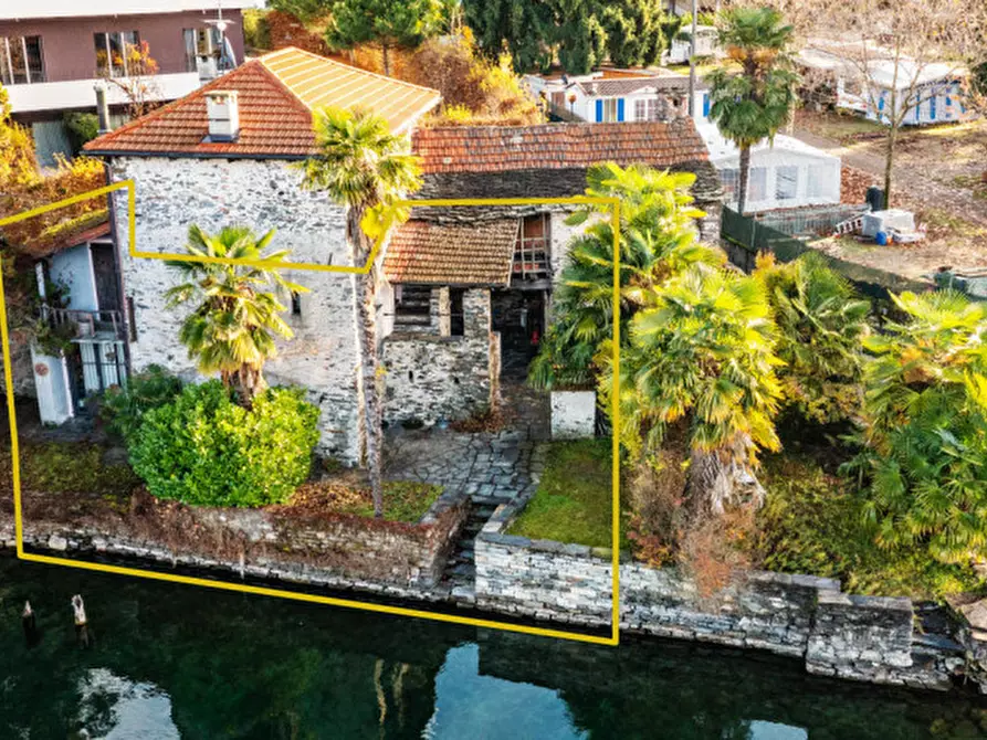 Immagine 1 di Villetta a schiera in vendita  in Via al Lago 4 a Pettenasco