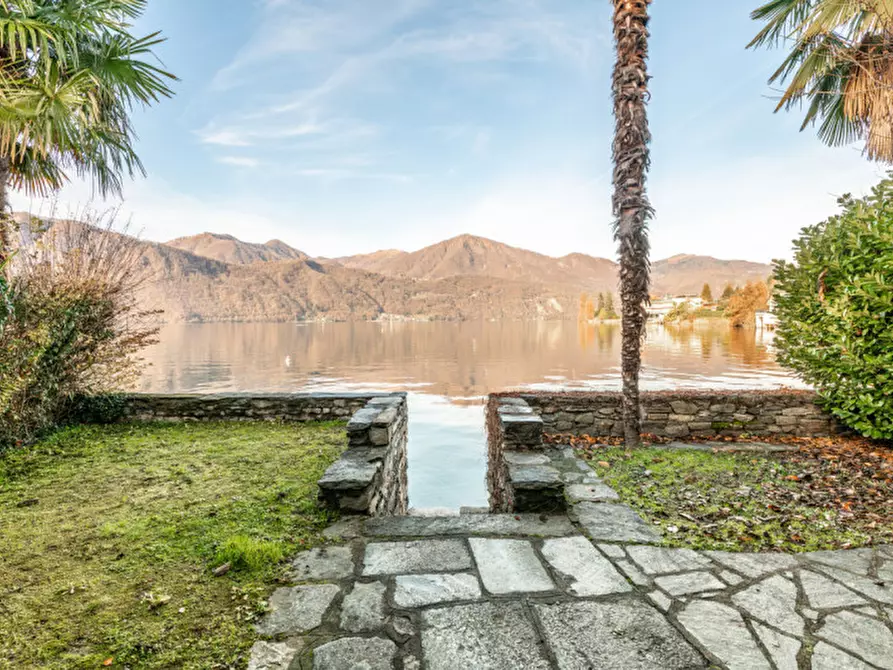 Immagine 3 di Villetta a schiera in vendita  in Via al Lago 4 a Pettenasco