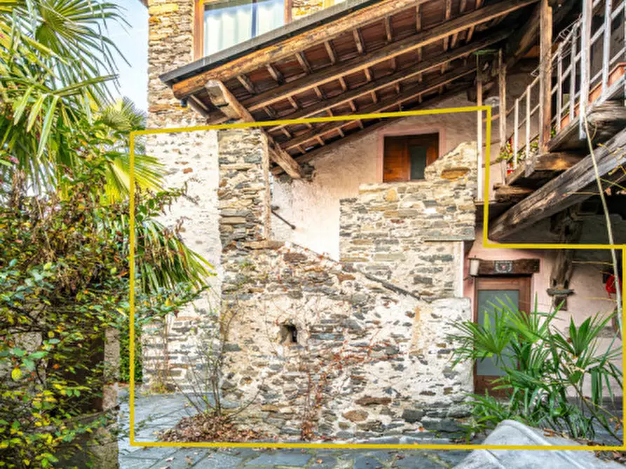 Immagine 9 di Villetta a schiera in vendita  in Via al Lago 4 a Pettenasco