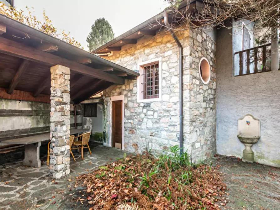 Immagine 14 di Villetta a schiera in vendita  in Via al Lago 4 a Pettenasco