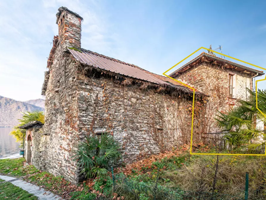 Immagine 18 di Villetta a schiera in vendita  in Via al Lago 4 a Pettenasco