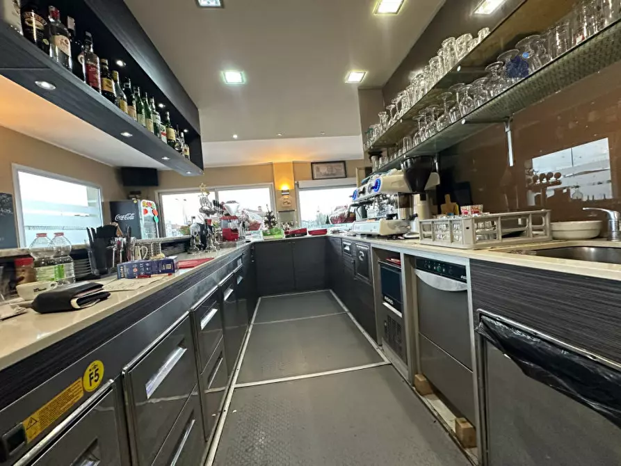 Immagine 31 di Attività commerciale in vendita  in via italia a Paitone