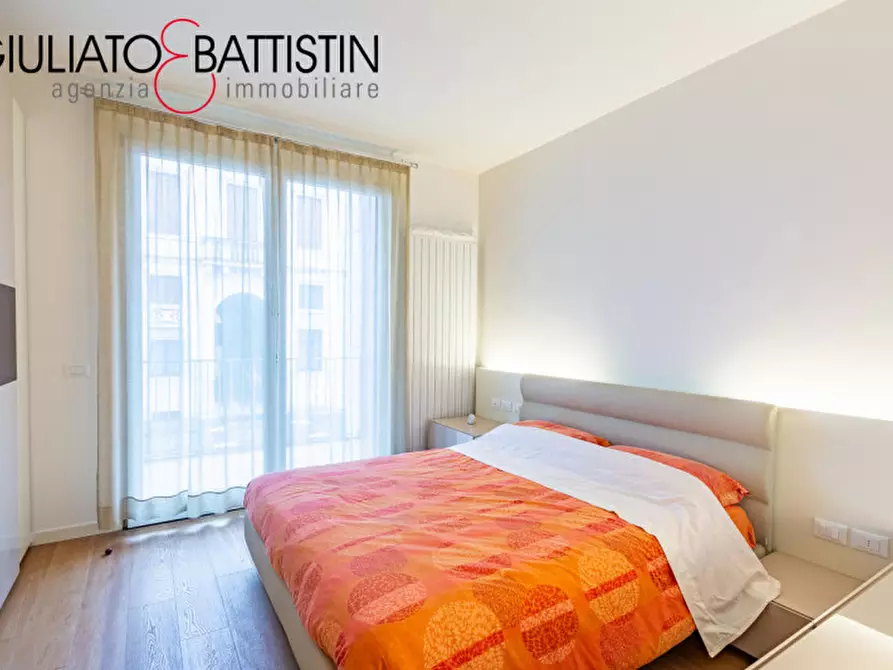 Immagine 5 di Appartamento in vendita  in Contrà Porti a Vicenza