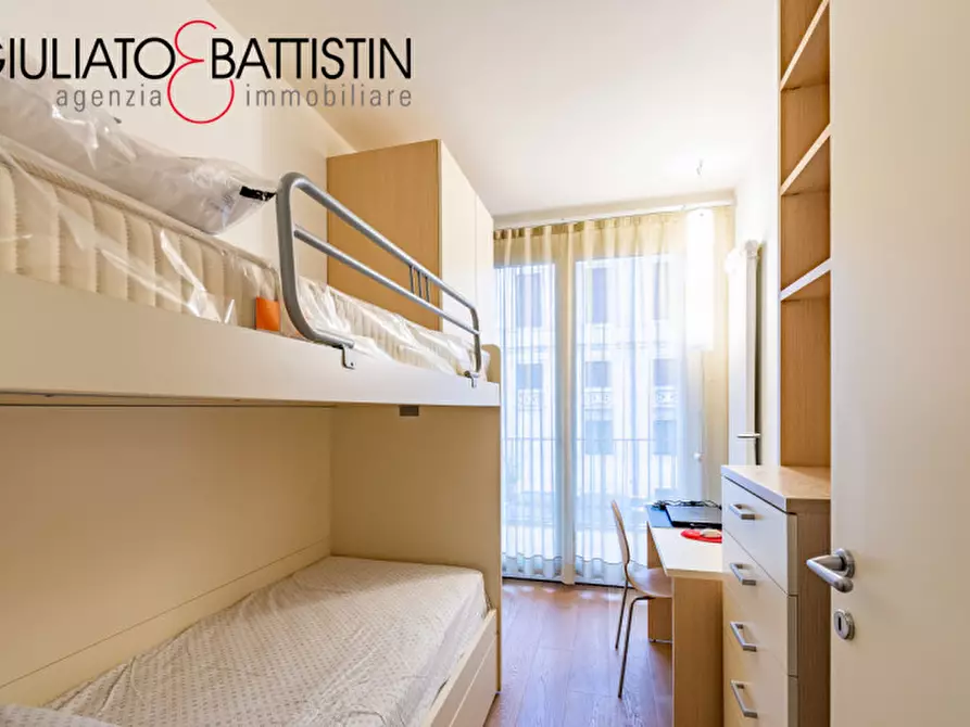 Immagine 6 di Appartamento in vendita  in Contrà Porti a Vicenza