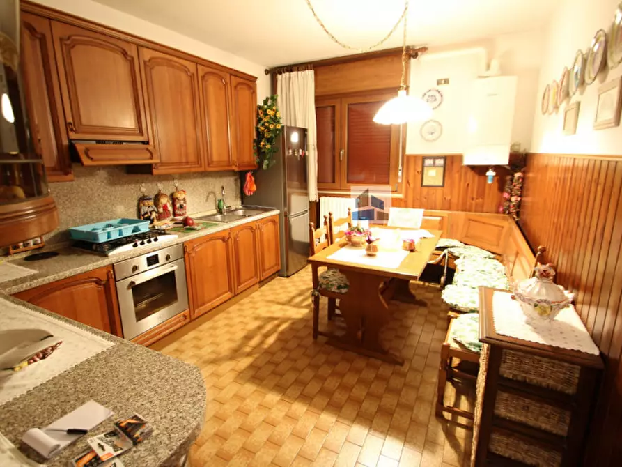 Immagine 5 di Appartamento in vendita  in Via Gioacchino Rossini a Santa Maria Di Sala