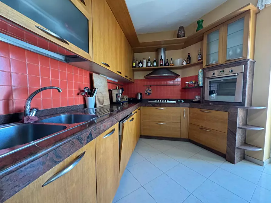 Immagine 13 di Appartamento in vendita  a Matera