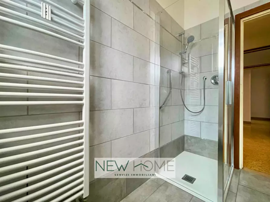 Immagine 9 di Camera in affitto  in Via Merano 3 a Verona