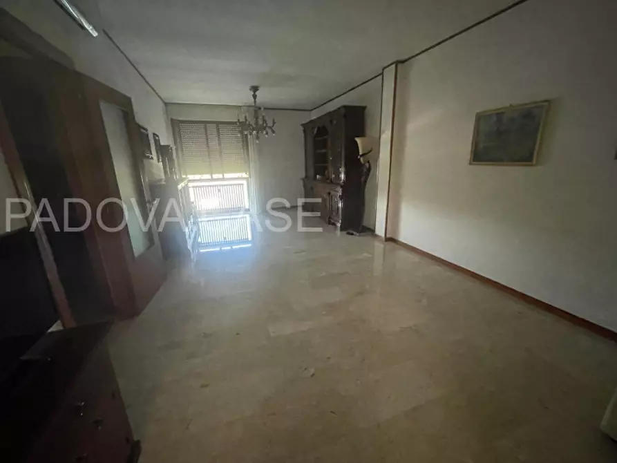 Immagine 4 di Appartamento in vendita  in Via Novara a Padova
