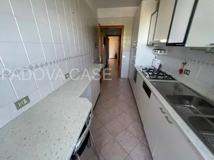 Immagine 7 di Appartamento in vendita  in Via Novara a Padova