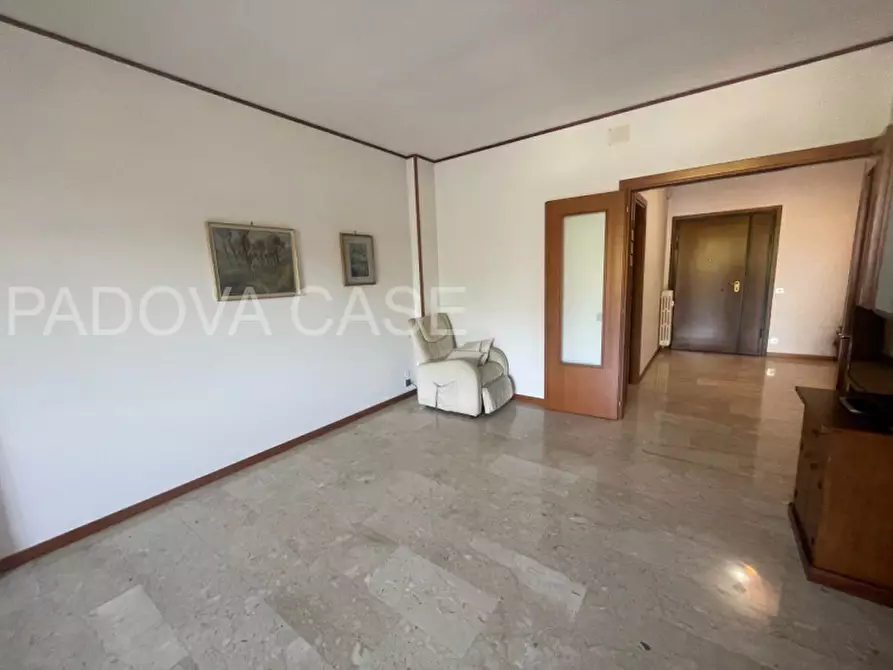 Immagine 11 di Appartamento in vendita  in Via Novara a Padova