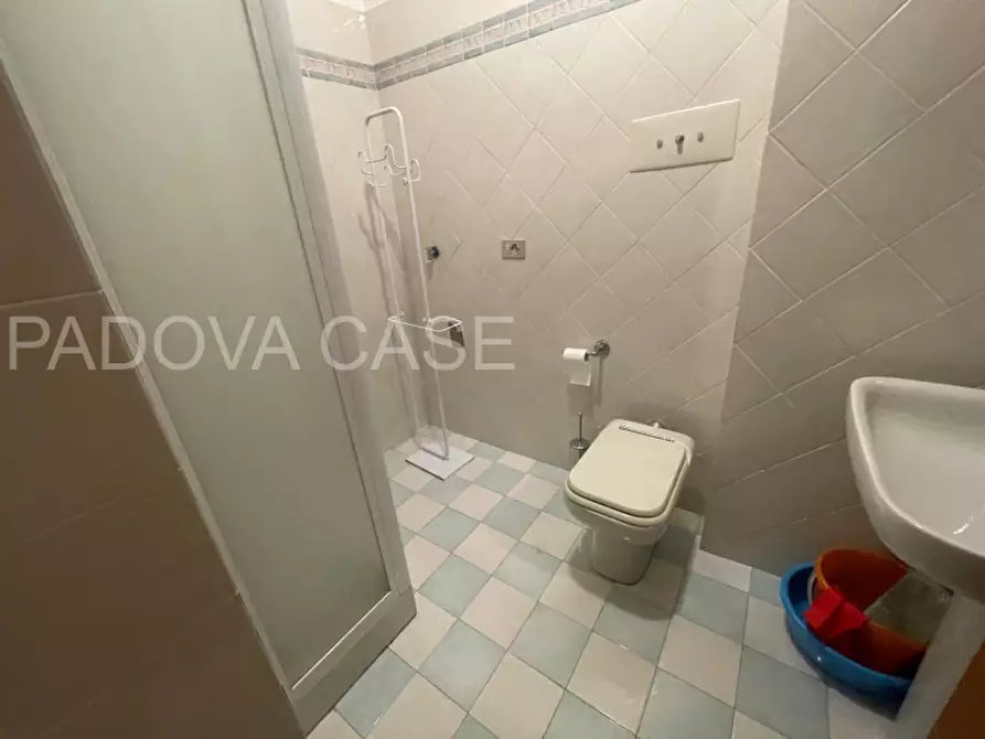Immagine 13 di Appartamento in vendita  in Via Novara a Padova