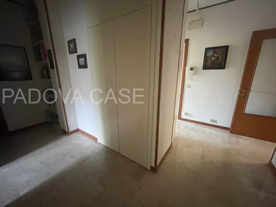 Immagine 20 di Appartamento in vendita  in Via Novara a Padova