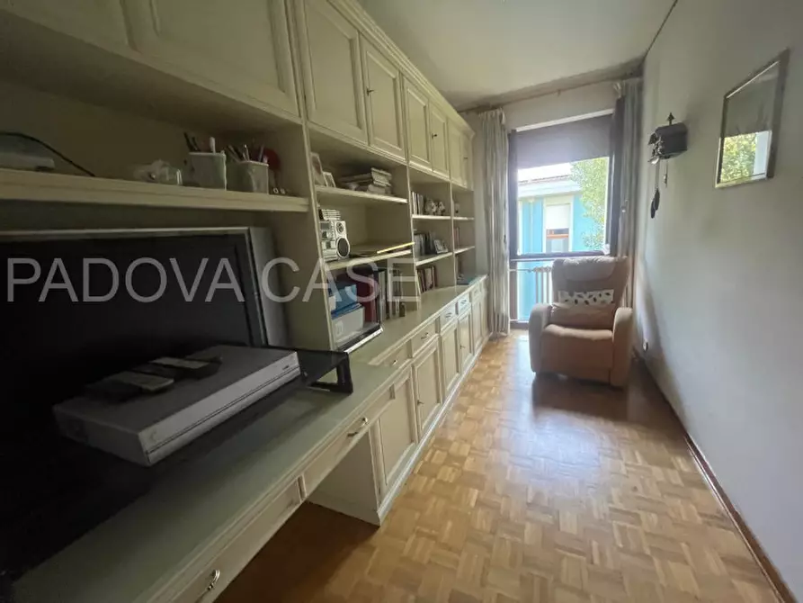 Immagine 22 di Appartamento in vendita  in Via Novara a Padova