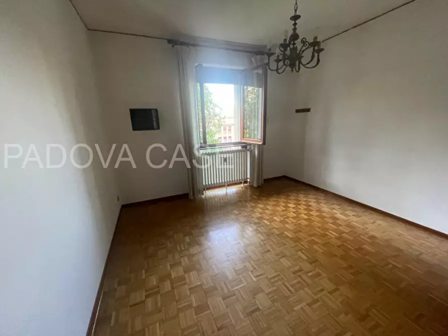 Immagine 25 di Appartamento in vendita  in Via Novara a Padova