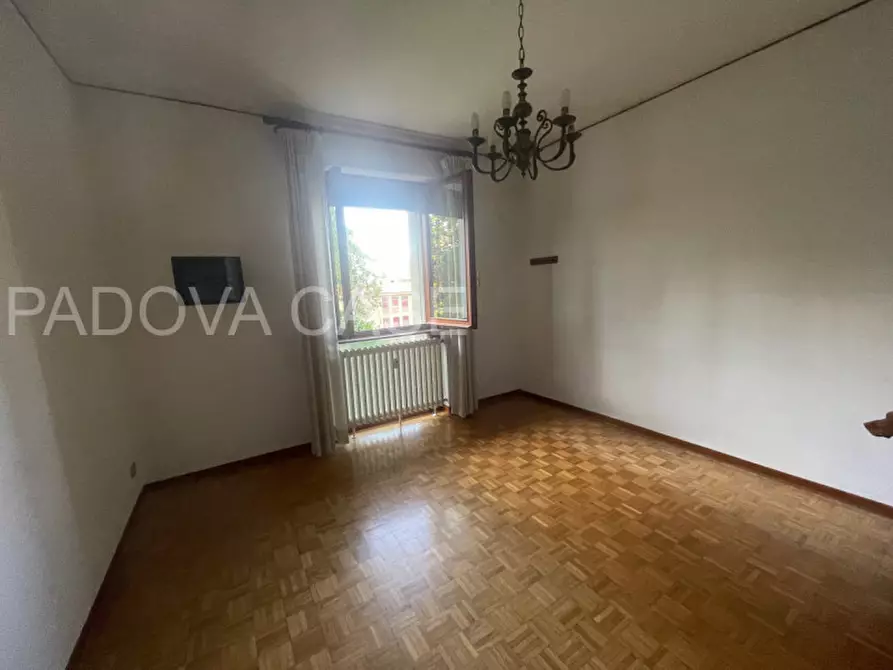 Immagine 29 di Appartamento in vendita  in Via Novara a Padova