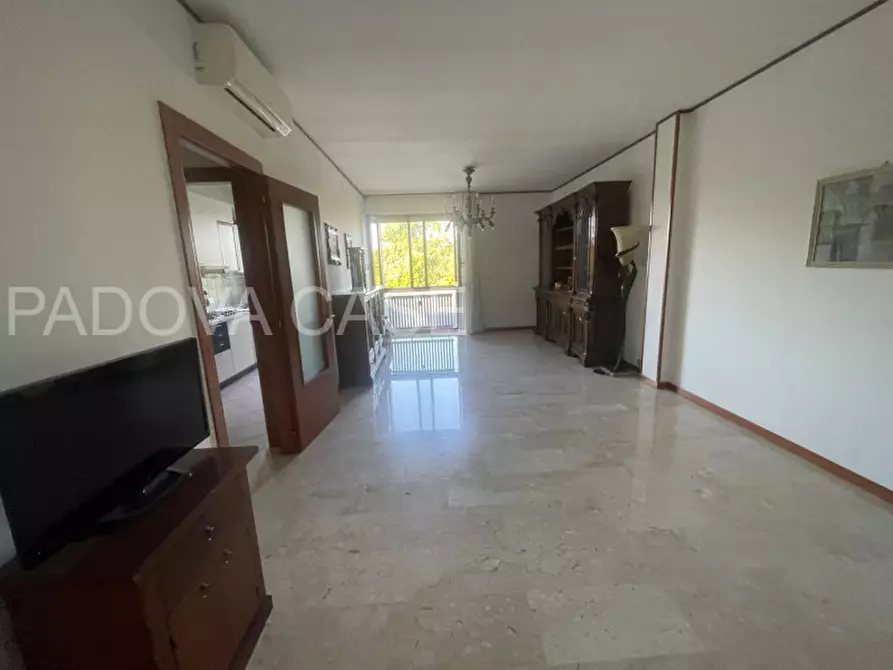 Immagine 31 di Appartamento in vendita  in Via Novara a Padova