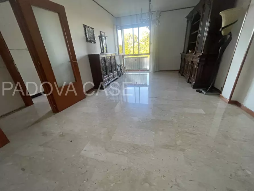 Immagine 34 di Appartamento in vendita  in Via Novara a Padova