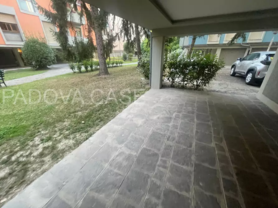 Immagine 39 di Appartamento in vendita  in Via Novara a Padova