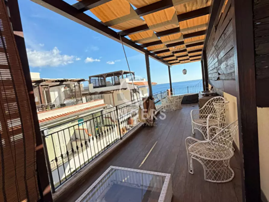 Immagine 7 di Attico in vendita  in Via Nenzi 4 a Letojanni