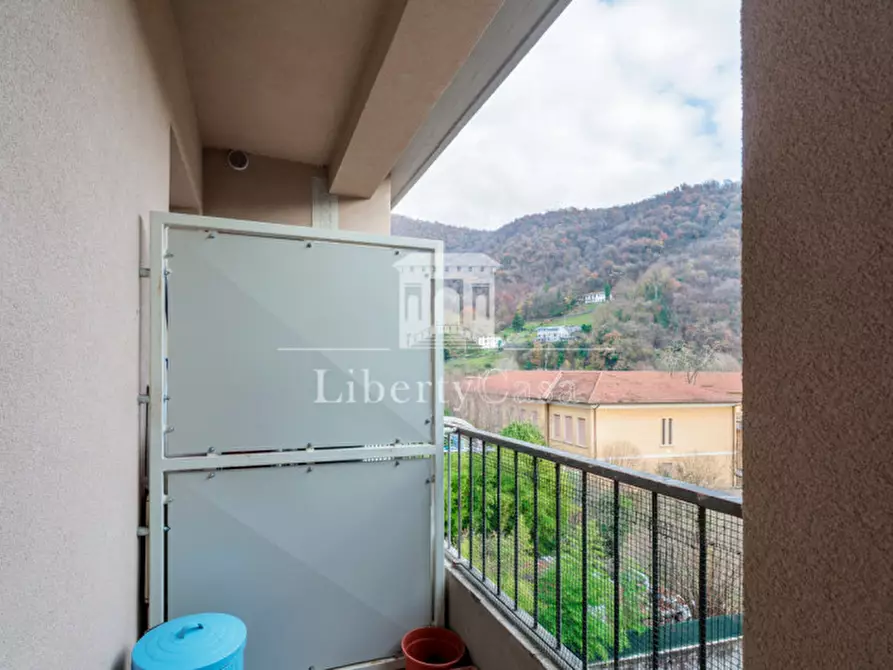 Immagine 16 di Appartamento in vendita  in Via Poste a Vobarno