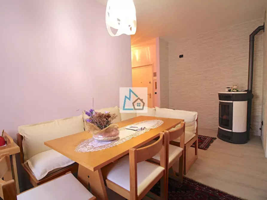 Immagine 3 di Appartamento in vendita  in Via Roma 17 a Tione Di Trento