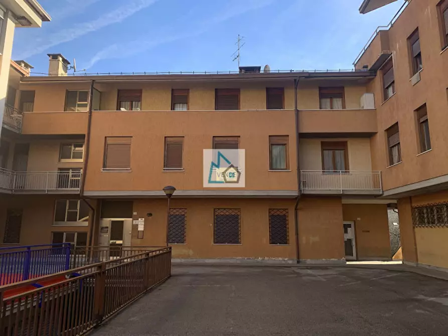 Immagine 15 di Appartamento in vendita  in Via Roma 17 a Tione Di Trento
