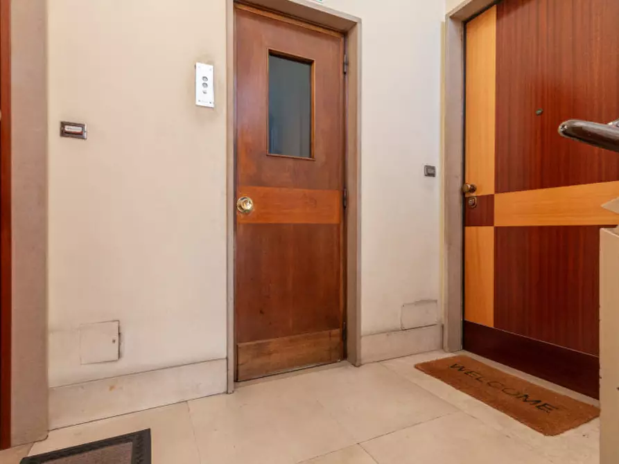 Immagine 6 di Appartamento in vendita  in Via Michele Coppino 72 a Torino