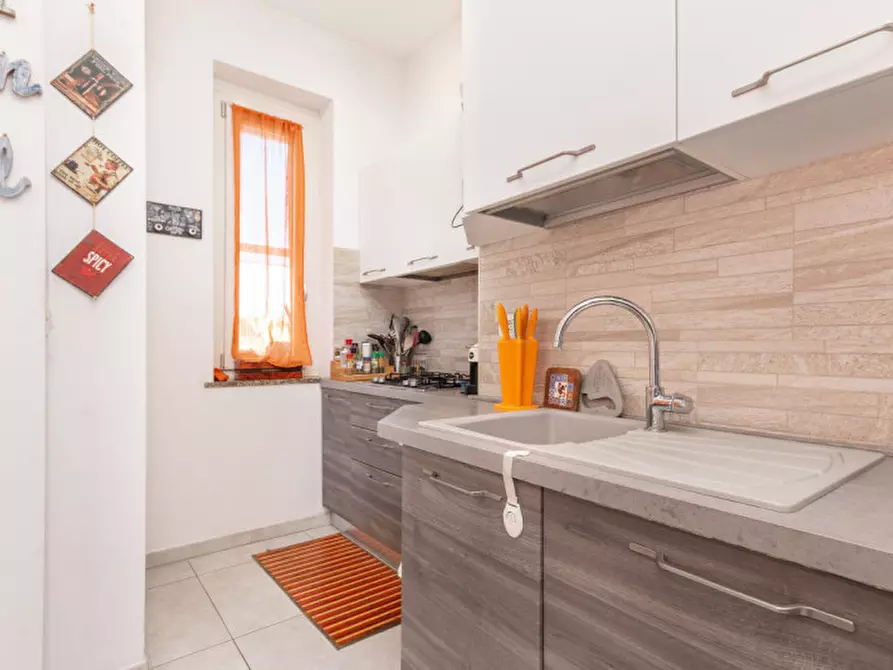 Immagine 12 di Appartamento in vendita  in Via Michele Coppino 72 a Torino