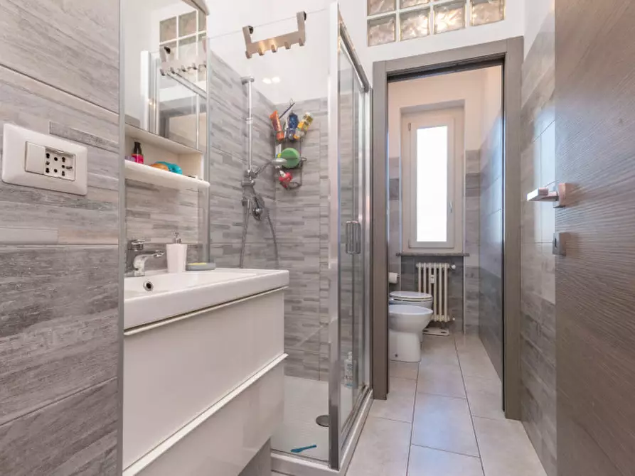 Immagine 25 di Appartamento in vendita  in Via Michele Coppino 72 a Torino