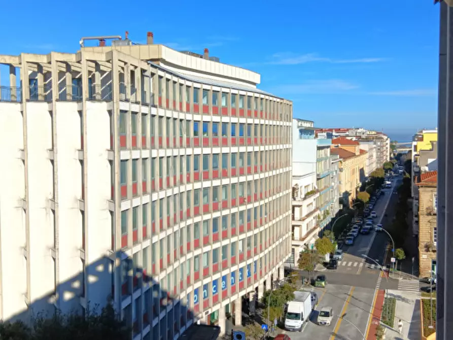 Immagine 14 di Ufficio in vendita  in P.ZZA E. ALESSANDRINI 25 a Pescara