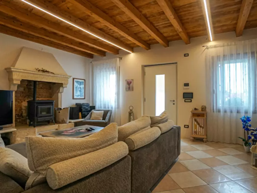 Immagine 2 di Villetta a schiera in vendita  a Roncà