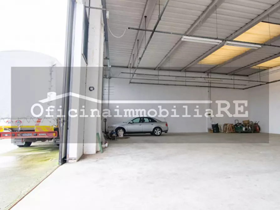 Immagine 2 di Capannone industriale in vendita  a Vigonovo