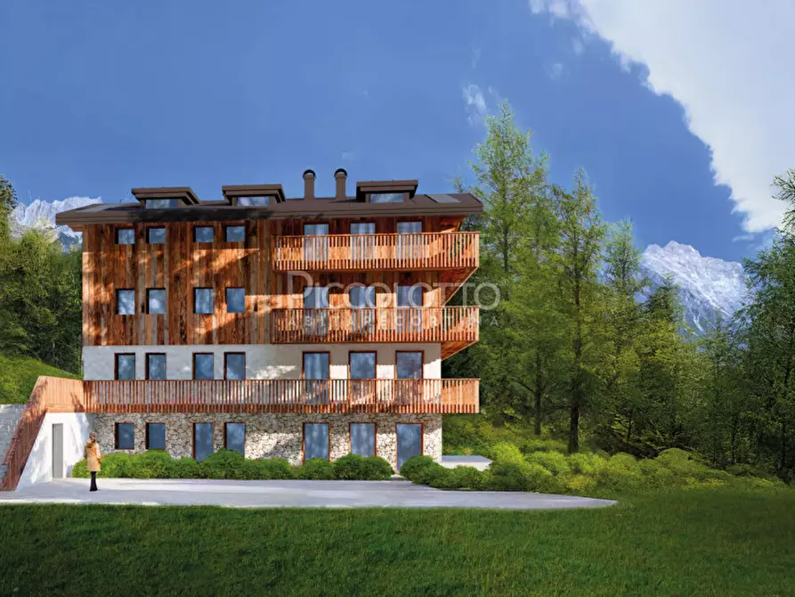 Immagine 2 di Appartamento in vendita  in via Menardi a Cortina D'ampezzo