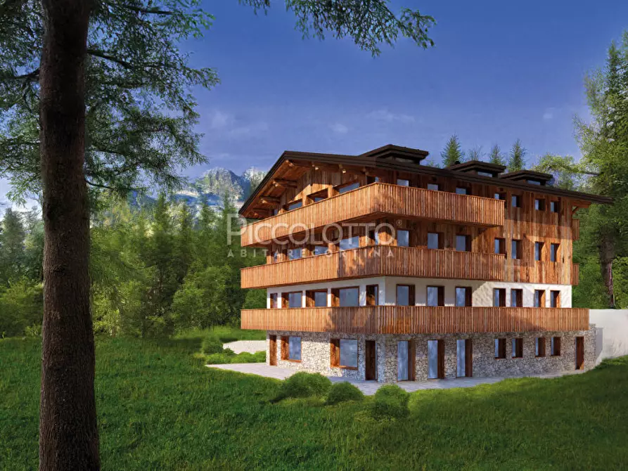 Immagine 5 di Appartamento in vendita  in via Menardi a Cortina D'ampezzo