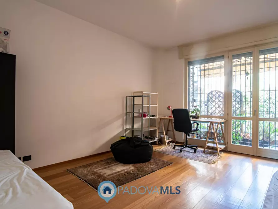 Immagine 7 di Appartamento in vendita  in VIA BARBARIGO a Padova