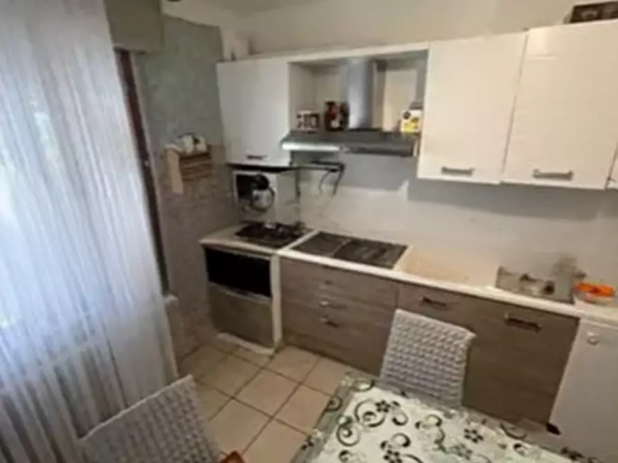 Immagine 6 di Appartamento in vendita  in Piazza Guglielmo Marconi, 66 a Pramaggiore