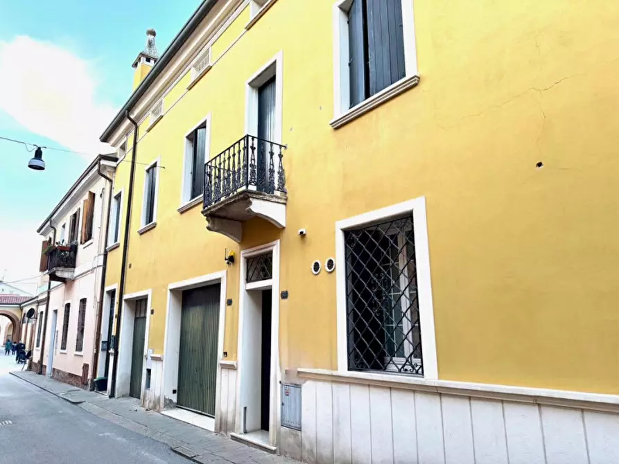 Immagine 1 di Appartamento in vendita  a Badia Polesine