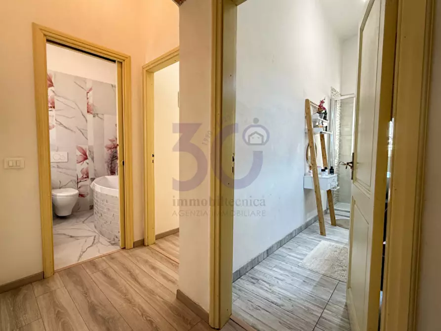 Immagine 14 di Appartamento in vendita  in Tribunale pressi a Arezzo